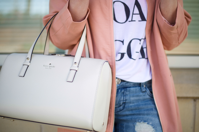 Mae Amor- blush longline duster coat, distressed boyfriend jeans, Goal Digger tee, Kate Spade, BaubleBar collar necklace