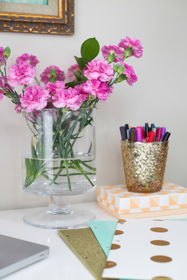 #GearUpForCollege with Office Depot via Mae Amor @maeamor white office decor, home office inspiration