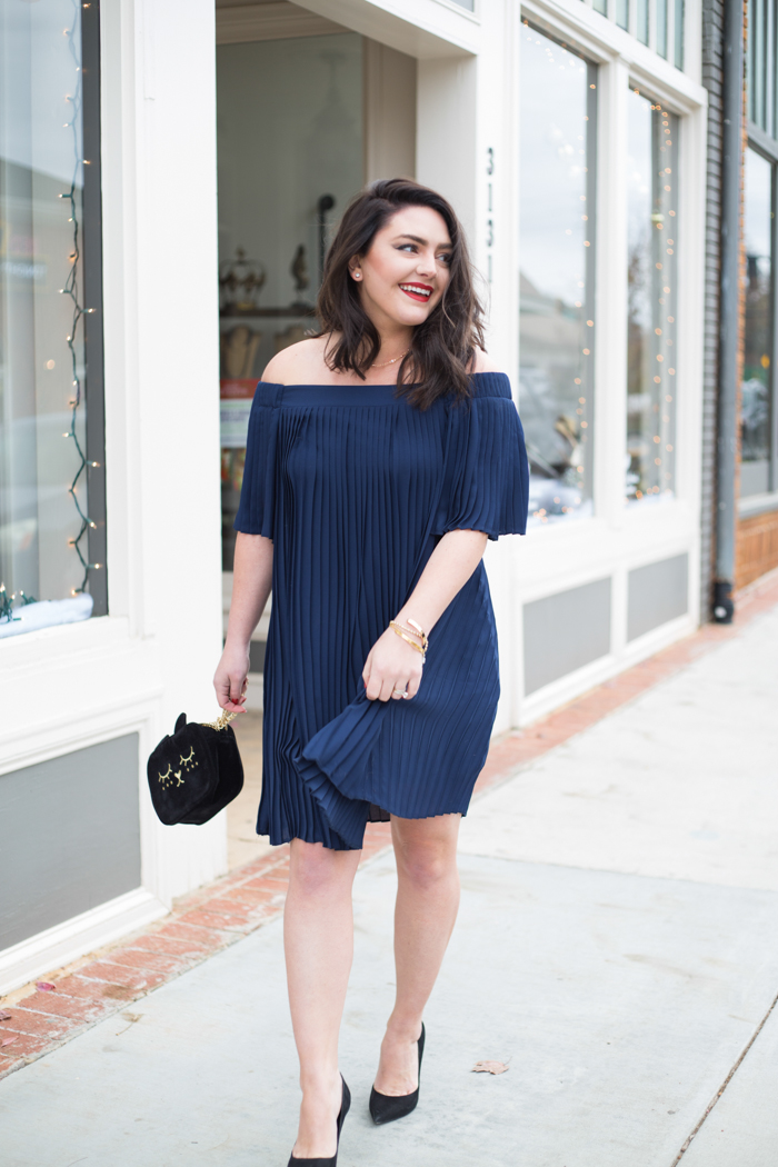 Navy Pleated Off-the-Shoulder Dress | Holiday dresses | Bold Red Lip - via @maeamor